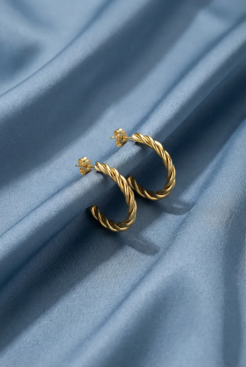 Boucles d'oreilles posées — Exemple Prompt Studio