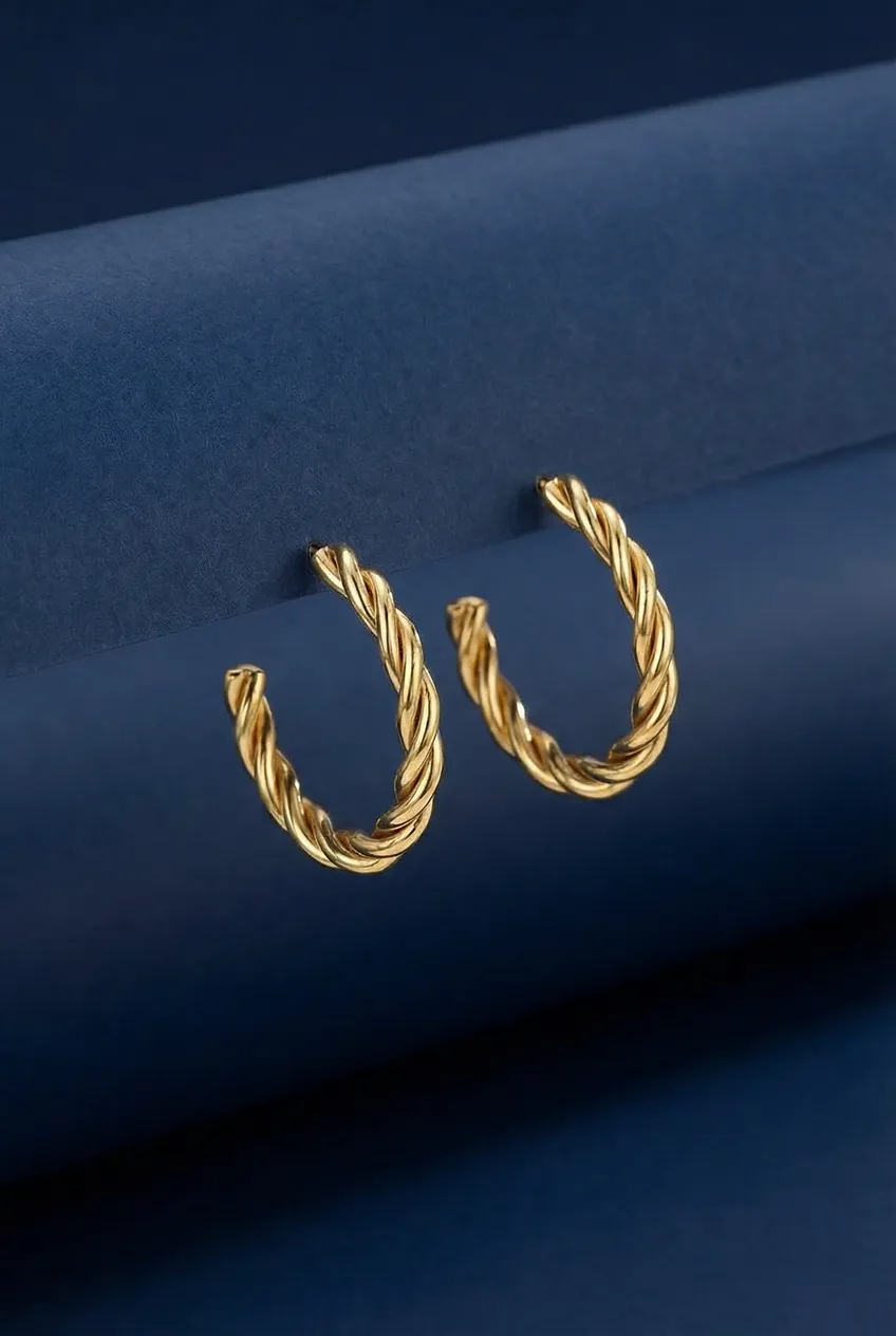 Boucles d'oreilles posées — Exemple Prompt Studio