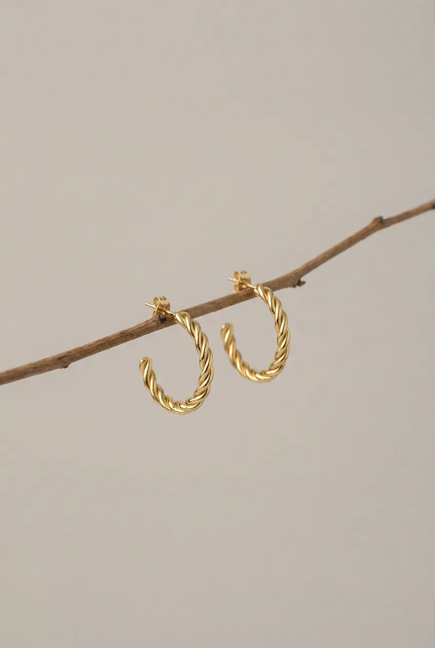 Boucles d'oreilles posées — Exemple Prompt Studio